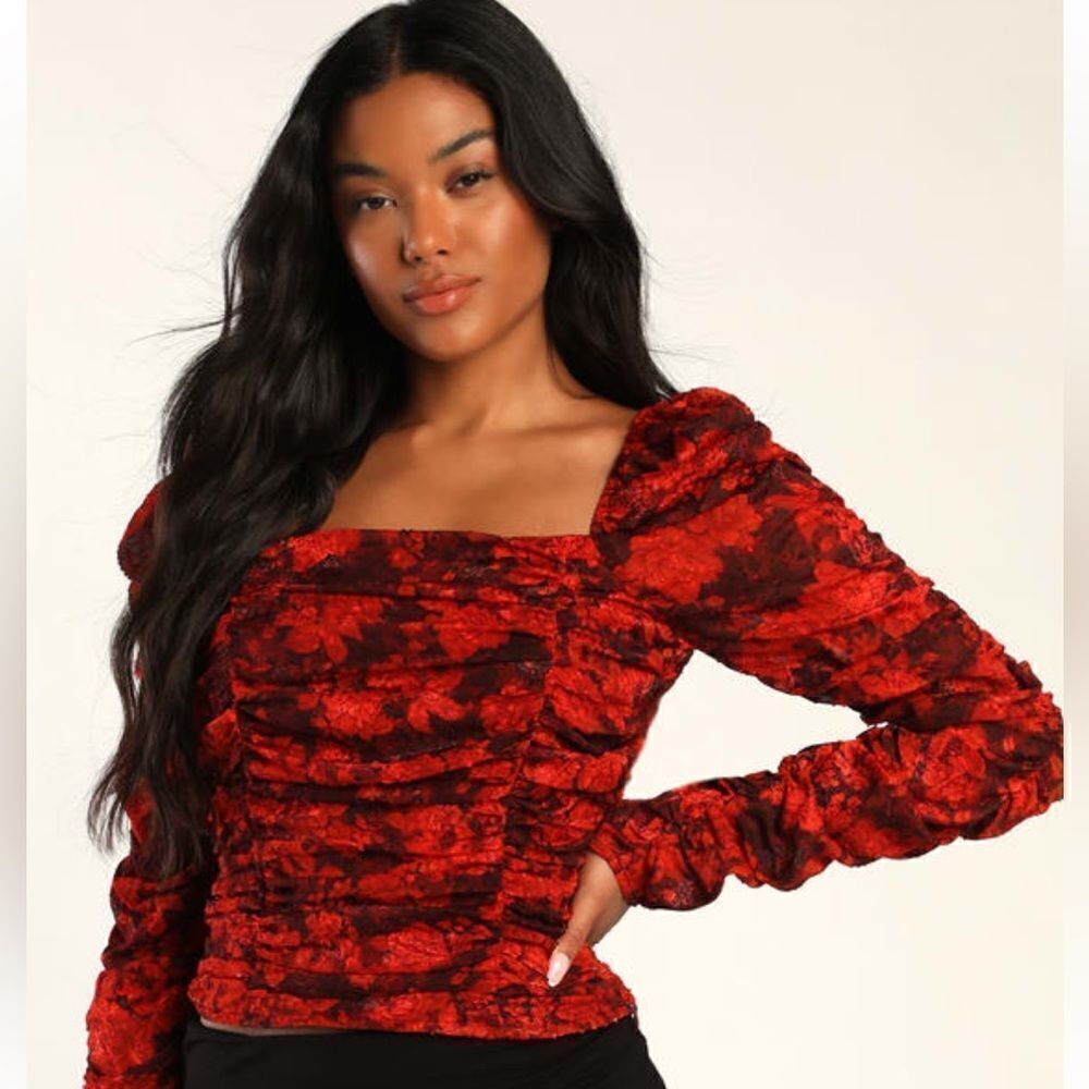 Lulus Meant for Romance Red Floral Print Ruched Long Sleeve Crop Top SMALL S - Picture 2 of 6